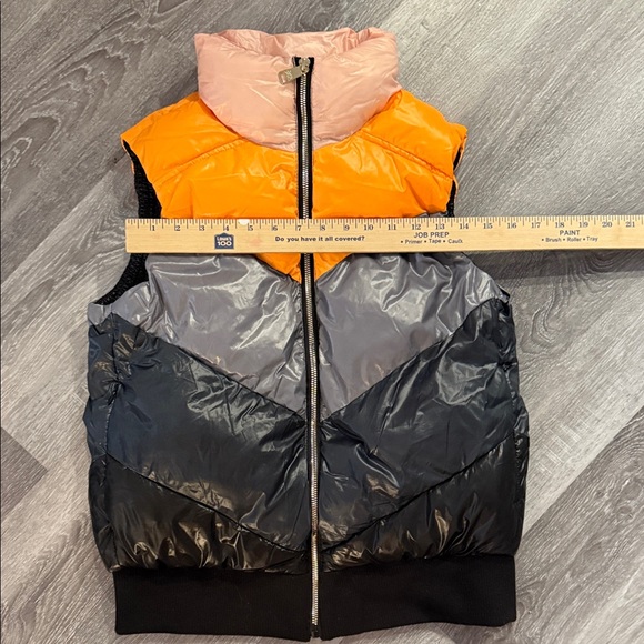 Love & Sports Colorblock Puffer Vest – XS - Picture 4 of 7